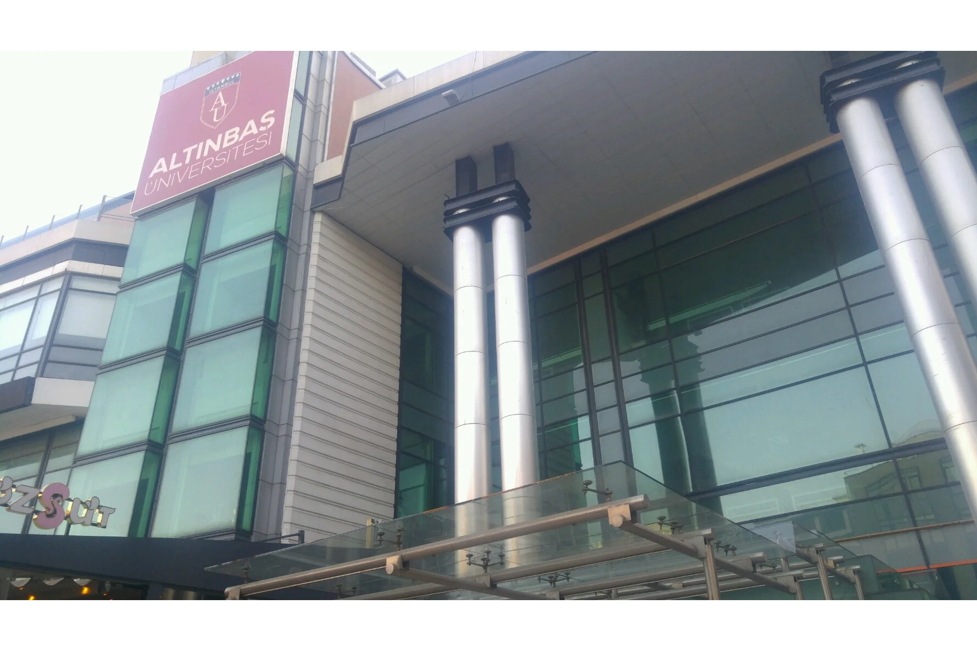 Altinbas University campus and university infrastructure