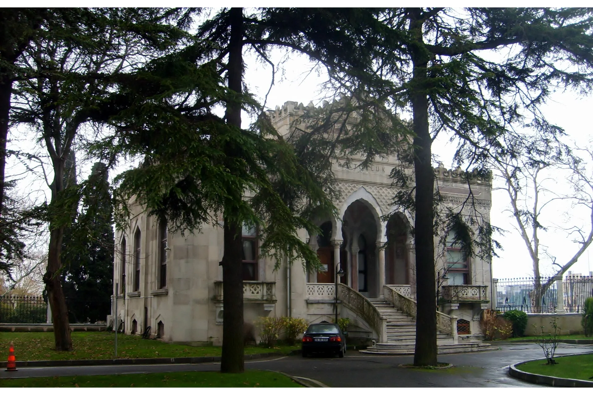 Istanbul University