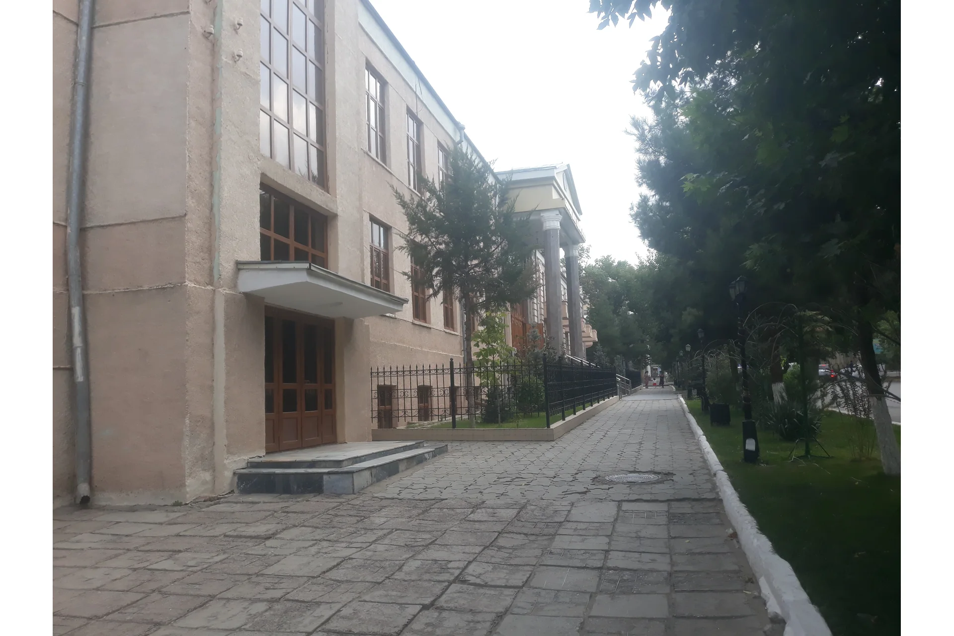 Samarkand State Medical University campus and university infrastructure